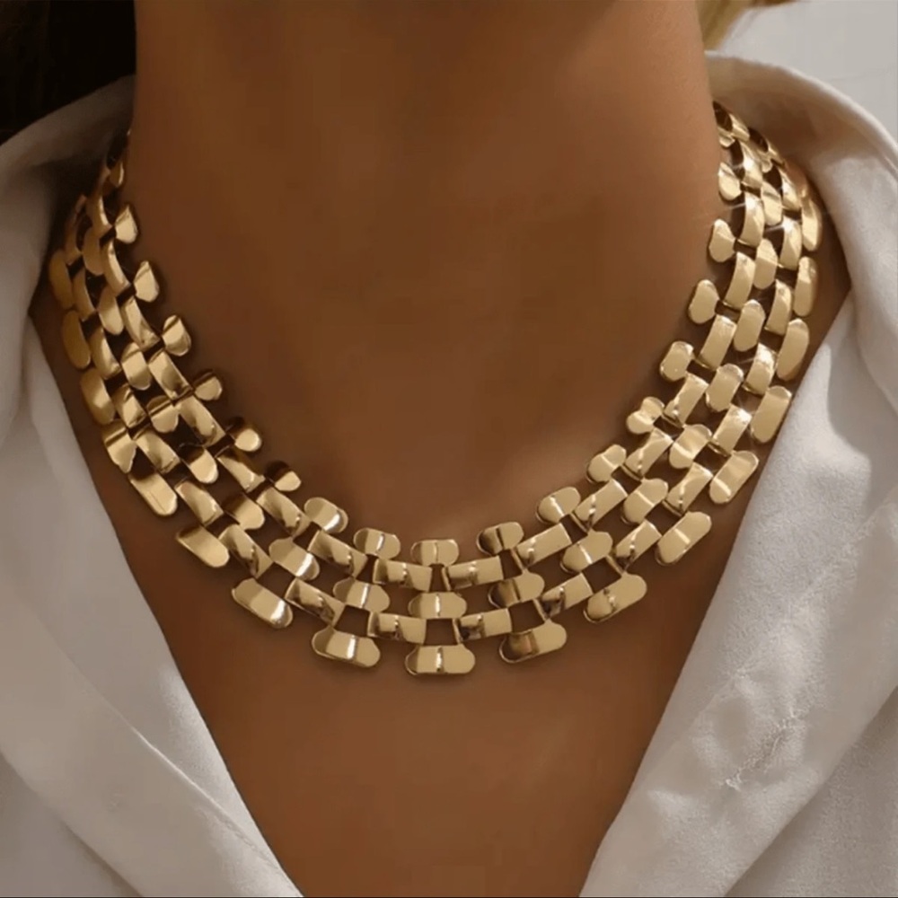 Exaggerated Hollow Punk Hip-Hop Golden Chunky Necklace Collar Women's Necklace - Picture 3 of 3